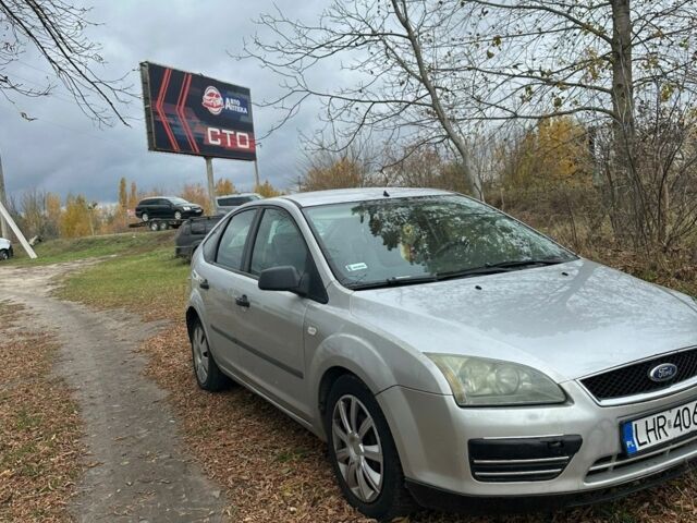 Форд Фокус 2007 в Николаеве на Automoto.ua Серый Форд Фокус, объемом двигателя 0 л и пробегом 200 тыс. км за 2100 $, фото 1 на Automoto.ua