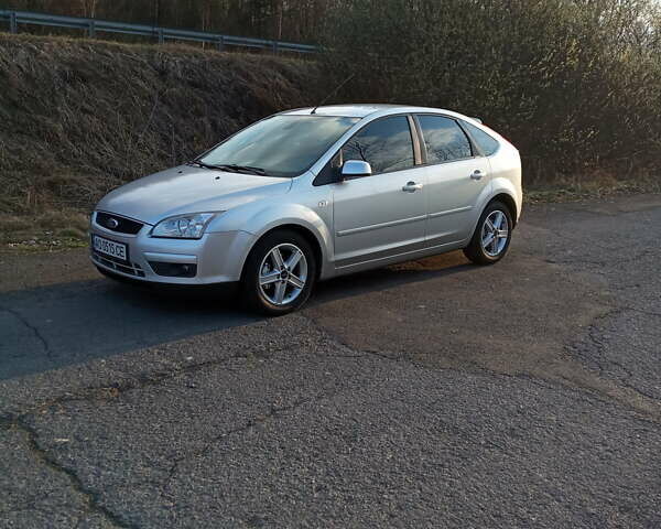 Сірий Форд Фокус, об'ємом двигуна 1.6 л та пробігом 271 тис. км за 5200 $, фото 1 на Automoto.ua