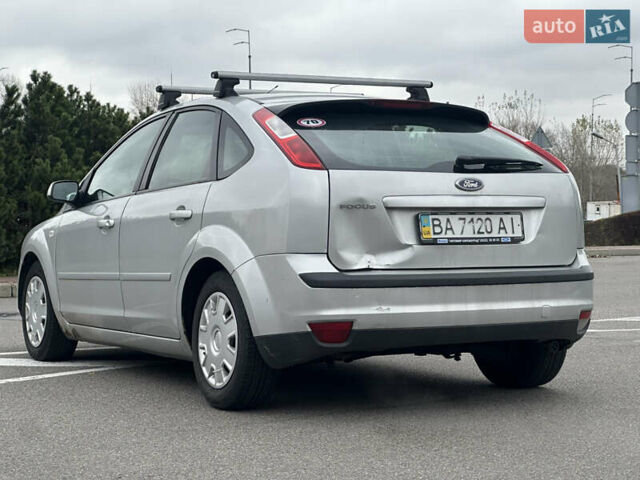Серый Форд Фокус, объемом двигателя 1.6 л и пробегом 251 тыс. км за 4500 $, фото 9 на Automoto.ua