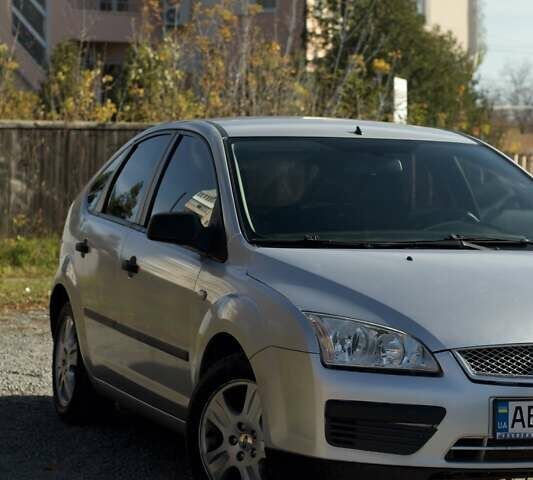 Сірий Форд Фокус, об'ємом двигуна 1.6 л та пробігом 272 тис. км за 4250 $, фото 1 на Automoto.ua