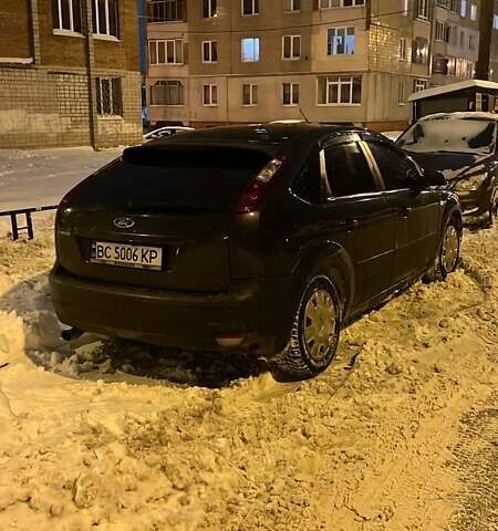 Серый Форд Фокус, объемом двигателя 1.6 л и пробегом 374 тыс. км за 4000 $, фото 6 на Automoto.ua