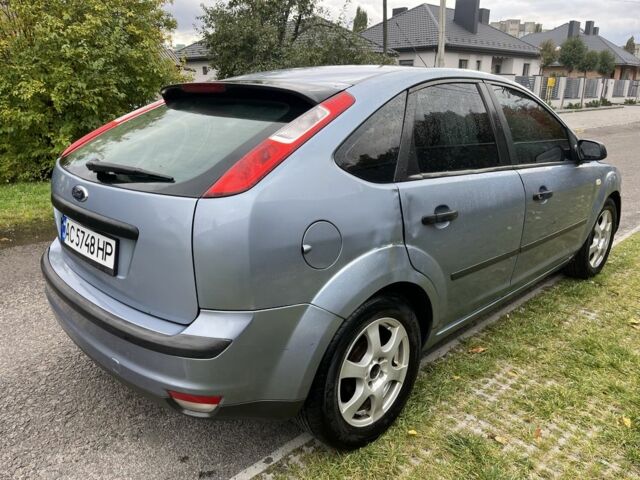 Серый Форд Фокус, объемом двигателя 1.4 л и пробегом 260 тыс. км за 2100 $, фото 5 на Automoto.ua