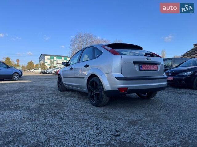 Серый Форд Фокус, объемом двигателя 1.6 л и пробегом 200 тыс. км за 5350 $, фото 17 на Automoto.ua