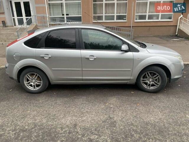 Сірий Форд Фокус, об'ємом двигуна 1.6 л та пробігом 205 тис. км за 4600 $, фото 8 на Automoto.ua