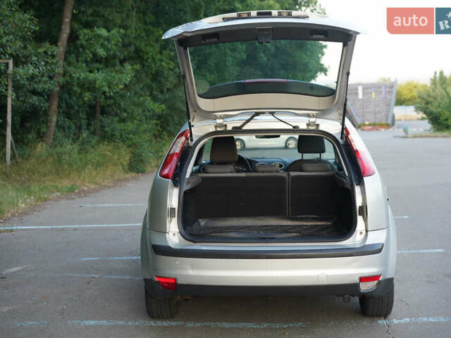 Форд Фокус 2007 в Киеве на Automoto.ua Серый Форд Фокус, объемом двигателя 1.6 л и пробегом 248 тыс. км за 4500 $, фото 12 на Automoto.ua