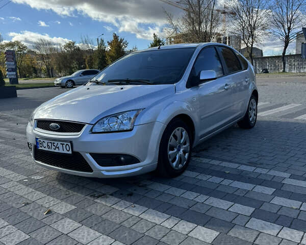 Серый Форд Фокус, объемом двигателя 2 л и пробегом 328 тыс. км за 4300 $, фото 7 на Automoto.ua