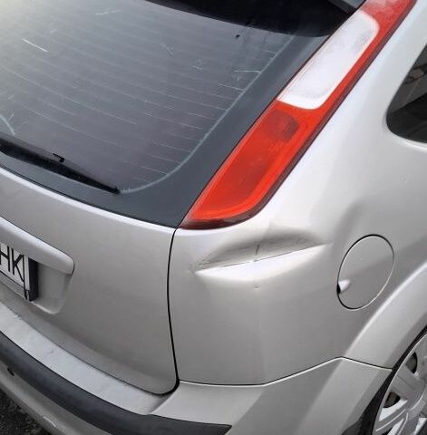 Серый Форд Фокус, объемом двигателя 1.6 л и пробегом 361 тыс. км за 3700 $, фото 3 на Automoto.ua