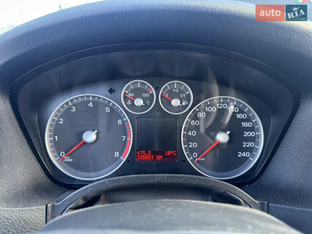 Серый Форд Фокус, объемом двигателя 2 л и пробегом 328 тыс. км за 4300 $, фото 27 на Automoto.ua