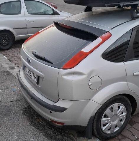 Серый Форд Фокус, объемом двигателя 1.6 л и пробегом 361 тыс. км за 3700 $, фото 5 на Automoto.ua