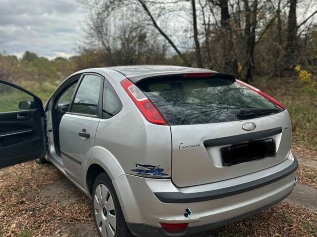 Серый Форд Фокус, объемом двигателя 0 л и пробегом 200 тыс. км за 1800 $, фото 2 на Automoto.ua