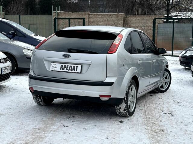 Сірий Форд Фокус, об'ємом двигуна 1.6 л та пробігом 239 тис. км за 5200 $, фото 2 на Automoto.ua
