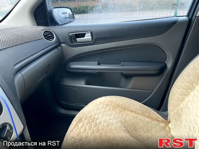 Серый Форд Фокус, объемом двигателя 1.8 л и пробегом 238 тыс. км за 4700 $, фото 8 на Automoto.ua