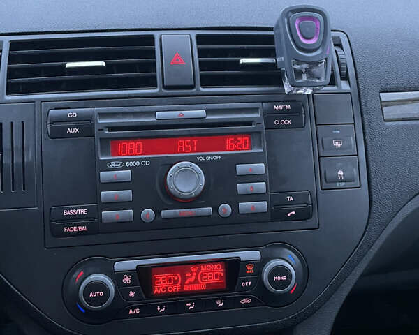 Серый Форд Фокус, объемом двигателя 1.75 л и пробегом 322 тыс. км за 4800 $, фото 29 на Automoto.ua