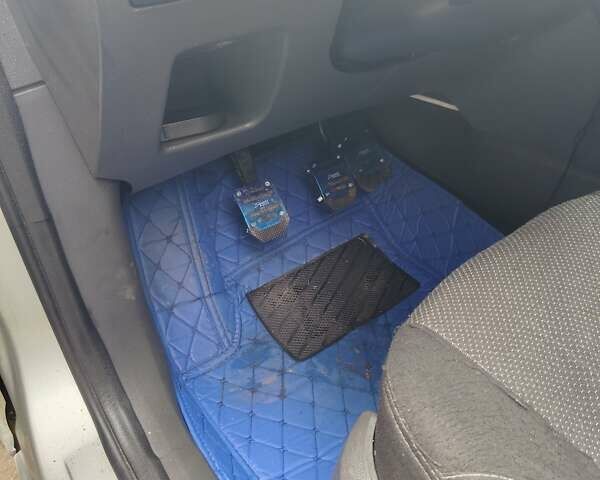 Серый Форд Фокус, объемом двигателя 1.6 л и пробегом 272 тыс. км за 5100 $, фото 13 на Automoto.ua