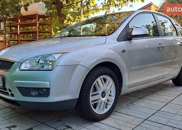 Серый Форд Фокус, объемом двигателя 0 л и пробегом 146 тыс. км за 6400 $, фото 5 на Automoto.ua