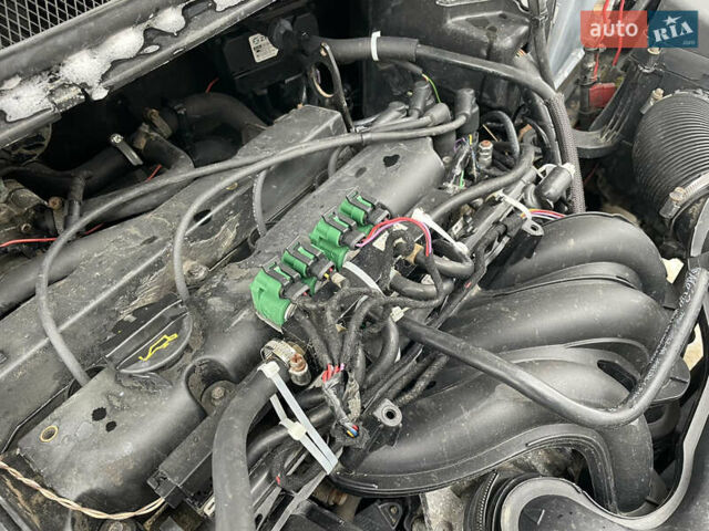 Серый Форд Фокус, объемом двигателя 1.6 л и пробегом 320 тыс. км за 3750 $, фото 17 на Automoto.ua