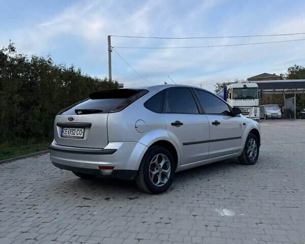 Серый Форд Фокус, объемом двигателя 1.6 л и пробегом 243 тыс. км за 4200 $, фото 3 на Automoto.ua