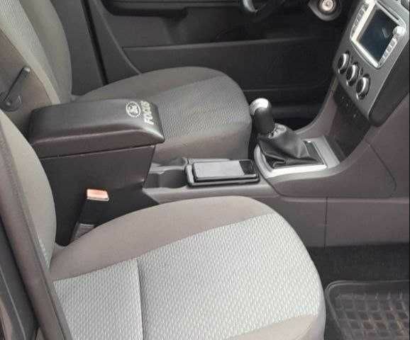 Серый Форд Фокус, объемом двигателя 1.6 л и пробегом 184 тыс. км за 6500 $, фото 3 на Automoto.ua