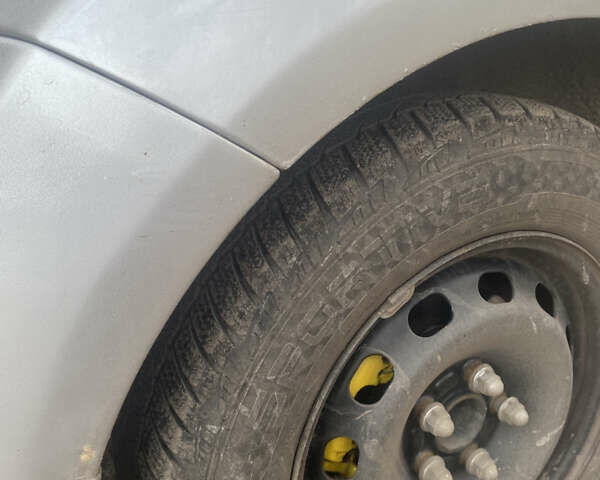 Серый Форд Фокус, объемом двигателя 1.6 л и пробегом 260 тыс. км за 4200 $, фото 49 на Automoto.ua