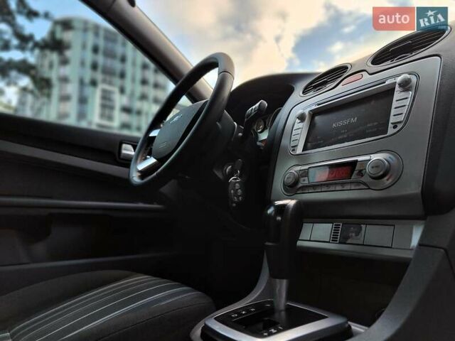 Форд Фокус 2008 в Киеве на Automoto.ua Серый Форд Фокус, объемом двигателя 1.6 л и пробегом 188 тыс. км за 5490 $, фото 51 на Automoto.ua