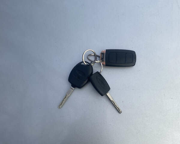 Серый Форд Фокус, объемом двигателя 1.6 л и пробегом 260 тыс. км за 4200 $, фото 44 на Automoto.ua