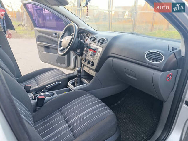 Форд Фокус 2008 в Сквира на Automoto.ua Серый Форд Фокус, объемом двигателя 1.6 л и пробегом 273 тыс. км за 4200 $, фото 14 на Automoto.ua