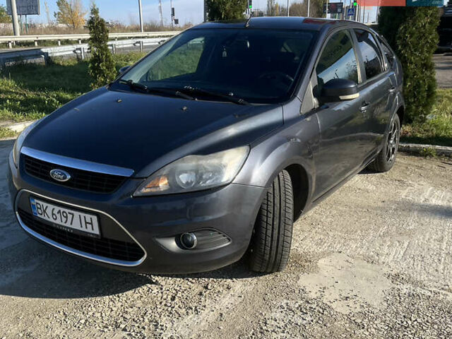 Сірий Форд Фокус, об'ємом двигуна 1.8 л та пробігом 236 тис. км за 4800 $, фото 6 на Automoto.ua