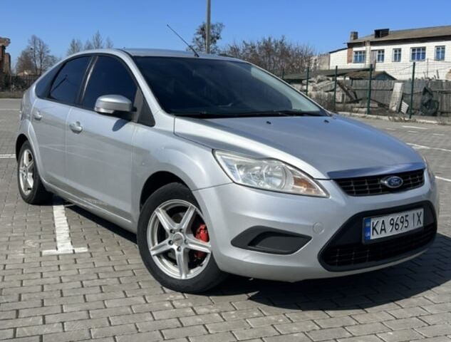 Сірий Форд Фокус, об'ємом двигуна 1.6 л та пробігом 0 тис. км за 5900 $, фото 4 на Automoto.ua