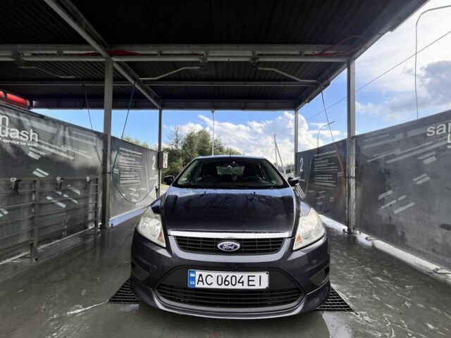 Серый Форд Фокус, объемом двигателя 1.56 л и пробегом 247 тыс. км за 4900 $, фото 1 на Automoto.ua