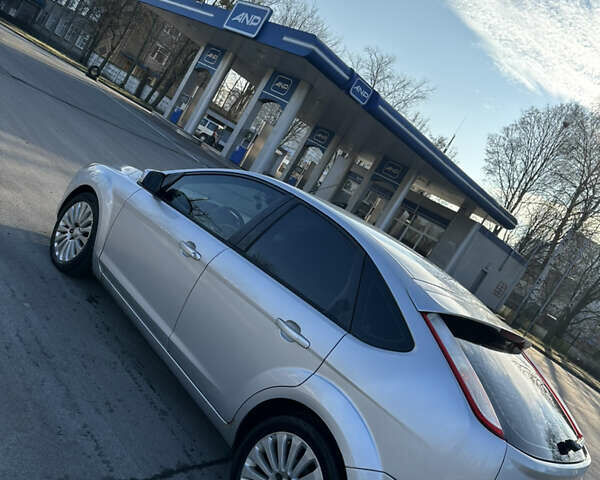 Сірий Форд Фокус, об'ємом двигуна 1.56 л та пробігом 330 тис. км за 3700 $, фото 4 на Automoto.ua