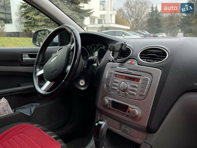 Сірий Форд Фокус, об'ємом двигуна 1.6 л та пробігом 188 тис. км за 5555 $, фото 37 на Automoto.ua