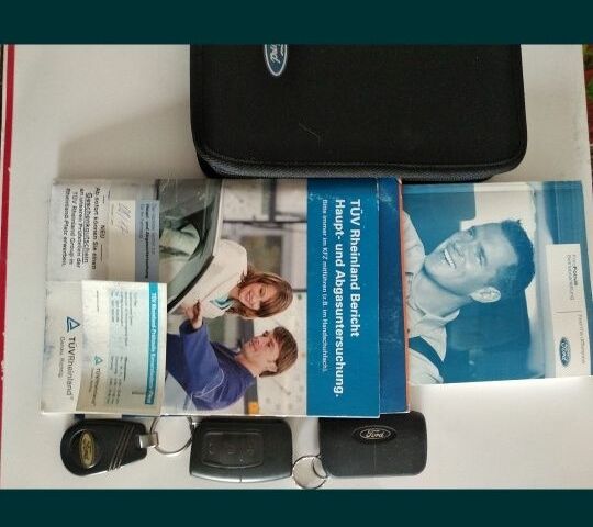 Серый Форд Фокус, объемом двигателя 1.6 л и пробегом 234 тыс. км за 4900 $, фото 4 на Automoto.ua