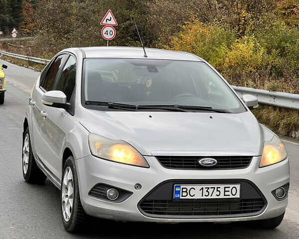 Сірий Форд Фокус, об'ємом двигуна 1.75 л та пробігом 300 тис. км за 4200 $, фото 2 на Automoto.ua