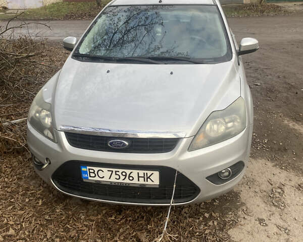 Серый Форд Фокус, объемом двигателя 1.6 л и пробегом 260 тыс. км за 4200 $, фото 1 на Automoto.ua