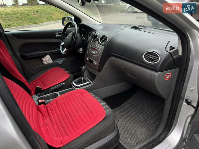 Сірий Форд Фокус, об'ємом двигуна 1.6 л та пробігом 188 тис. км за 5555 $, фото 32 на Automoto.ua