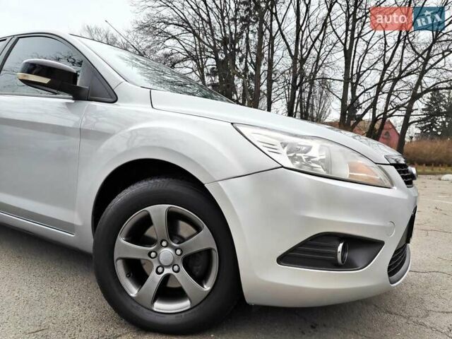 Серый Форд Фокус, объемом двигателя 1.6 л и пробегом 188 тыс. км за 4990 $, фото 28 на Automoto.ua