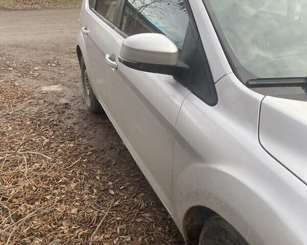 Серый Форд Фокус, объемом двигателя 1.6 л и пробегом 260 тыс. км за 4200 $, фото 6 на Automoto.ua