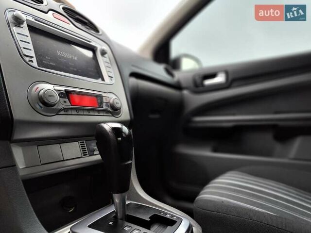 Серый Форд Фокус, объемом двигателя 1.6 л и пробегом 188 тыс. км за 4990 $, фото 37 на Automoto.ua