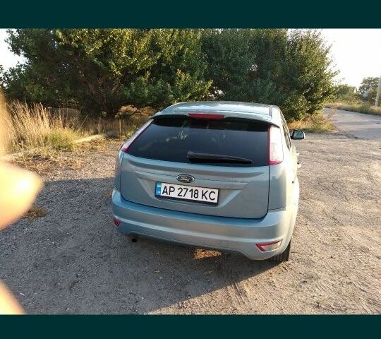 Серый Форд Фокус, объемом двигателя 1.6 л и пробегом 234 тыс. км за 4900 $, фото 2 на Automoto.ua