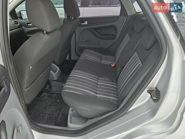 Сірий Форд Фокус, об'ємом двигуна 1.56 л та пробігом 226 тис. км за 5500 $, фото 15 на Automoto.ua