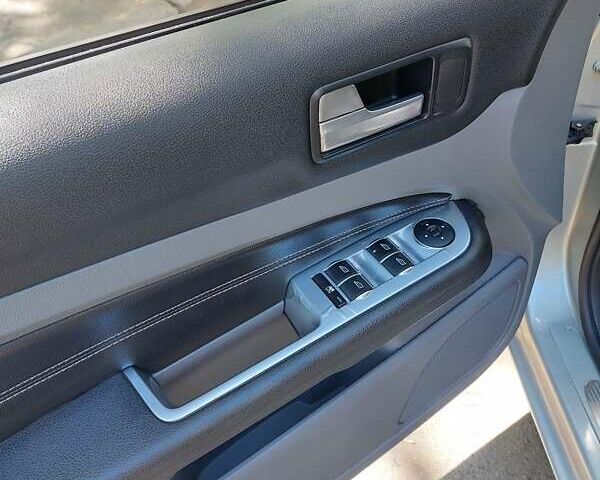 Серый Форд Фокус, объемом двигателя 1.8 л и пробегом 185 тыс. км за 4999 $, фото 6 на Automoto.ua