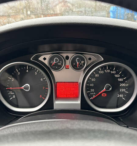 Серый Форд Фокус, объемом двигателя 1.6 л и пробегом 240 тыс. км за 5000 $, фото 22 на Automoto.ua