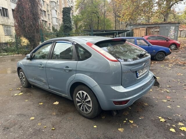 Серый Форд Фокус, объемом двигателя 1.6 л и пробегом 250 тыс. км за 3700 $, фото 7 на Automoto.ua