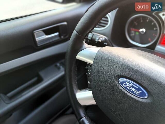 Форд Фокус 2008 в Киеве на Automoto.ua Серый Форд Фокус, объемом двигателя 1.6 л и пробегом 188 тыс. км за 5490 $, фото 53 на Automoto.ua