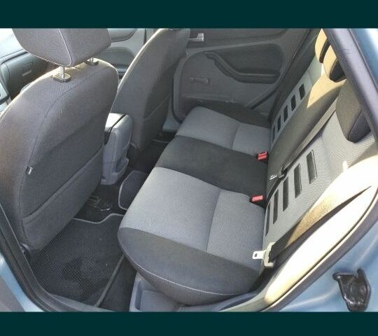 Серый Форд Фокус, объемом двигателя 1.6 л и пробегом 234 тыс. км за 4900 $, фото 15 на Automoto.ua