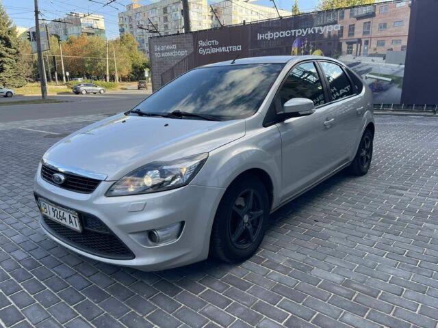 Сірий Форд Фокус, об'ємом двигуна 0 л та пробігом 165 тис. км за 4400 $, фото 2 на Automoto.ua