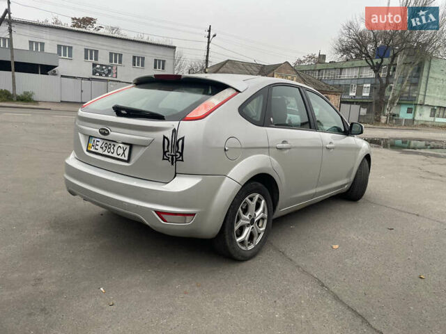 Сірий Форд Фокус, об'ємом двигуна 1.6 л та пробігом 372 тис. км за 5100 $, фото 3 на Automoto.ua