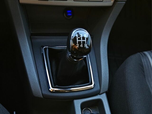 Серый Форд Фокус, объемом двигателя 1.6 л и пробегом 250 тыс. км за 5200 $, фото 15 на Automoto.ua