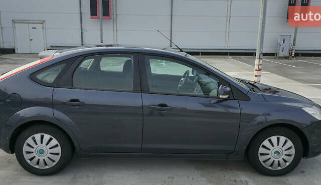 Форд Фокус 2008 у Києві на Automoto.ua Сірий Форд Фокус, об'ємом двигуна 1.6 л та пробігом 255 тис. км за 4900 $, фото 4 на Automoto.ua