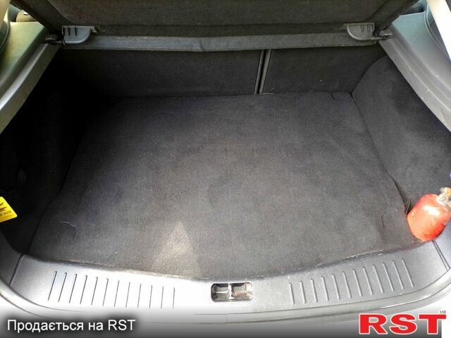 Серый Форд Фокус, объемом двигателя 1.6 л и пробегом 120 тыс. км за 5500 $, фото 8 на Automoto.ua